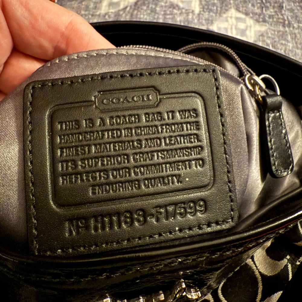 Coach Monogram Black and Gray Shoulder Bag Vintage - Picture 5 of 5